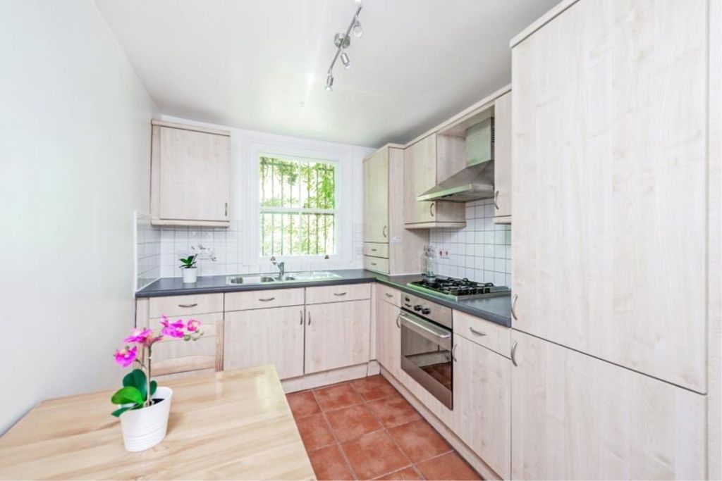 Property photo 3 of 6 Picture No. 05