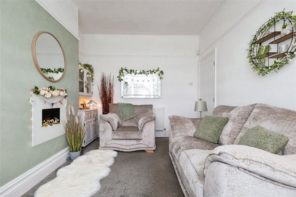 Property photo 3 of 22 Picture No. 10