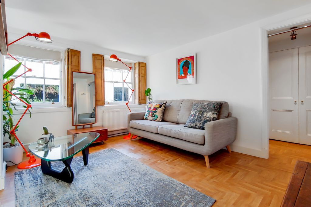 Property photo 2 of 9