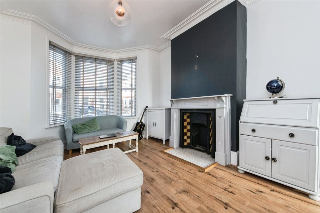 Property photo 2 of 13 Picture No. 05