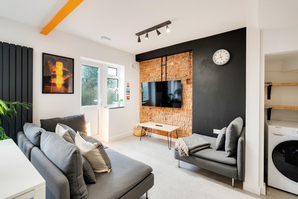 Additional image 4 of 7 bed property to rentMayville Avenue, Filton BS34