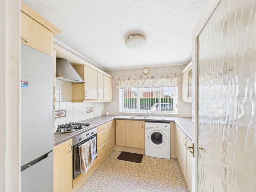 Property photo 2 of 18 4647576