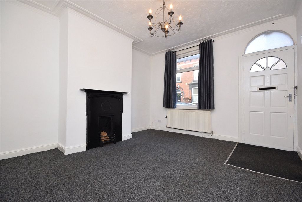 Property photo 2 of 8 Picture No. 08