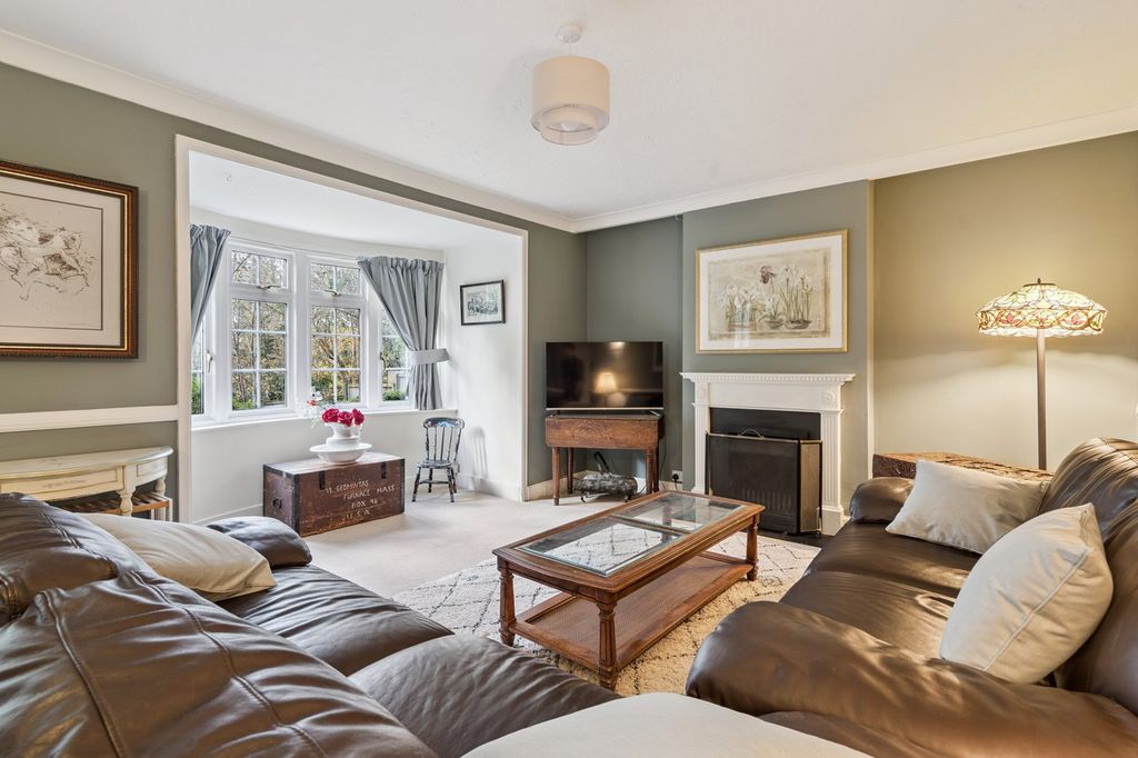 Property photo 2 of 21