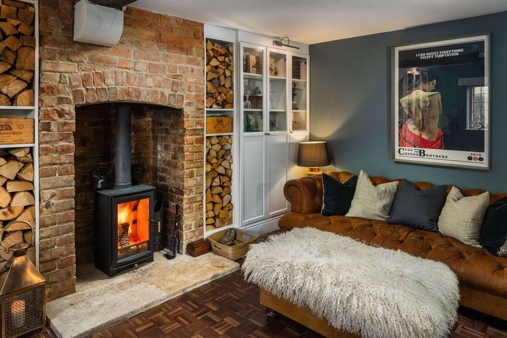 Property photo 2 of 16