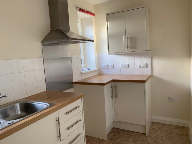 Property photo 3 of 8