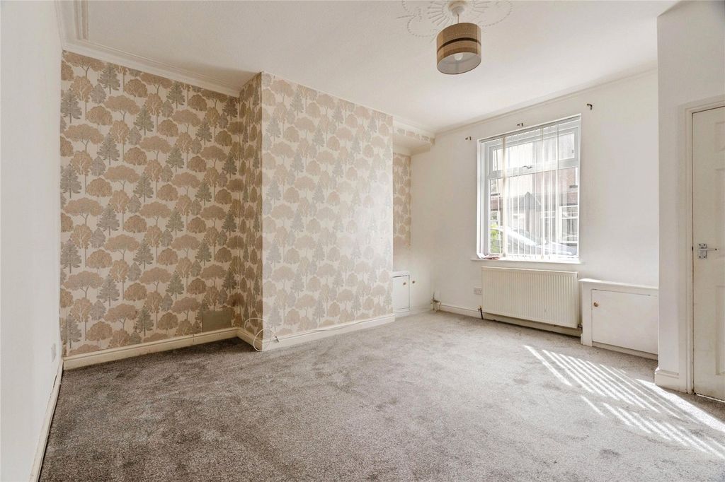 Property photo 2 of 18 Picture No. 22