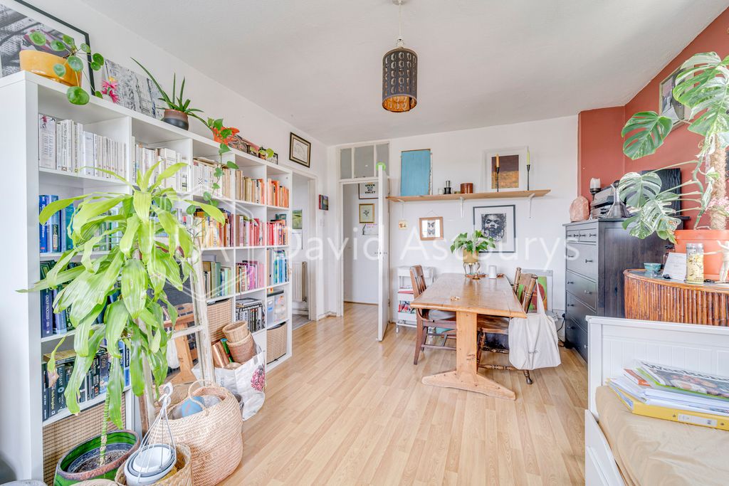 Property photo 3 of 12 Ndb05265_Enfused