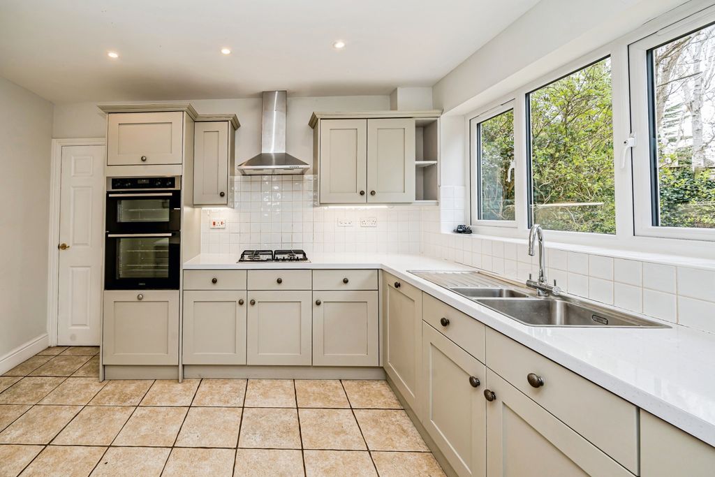 Property photo 3 of 21 11Mercersmeadow-8