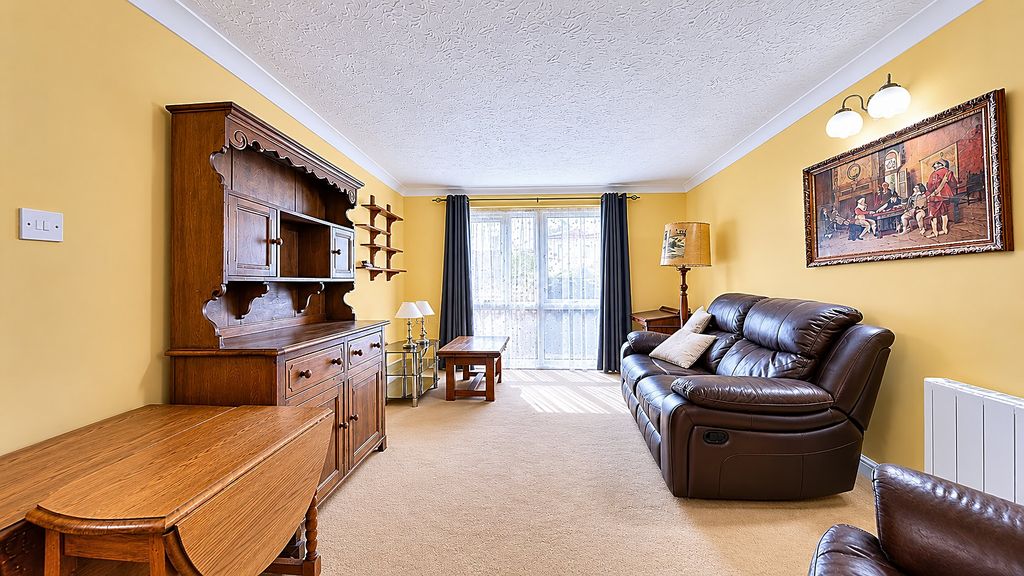 Property photo 2 of 6
