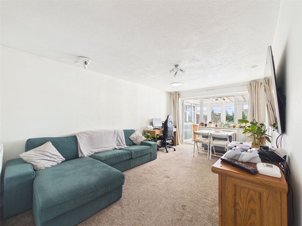 Property photo 2 of 11 Picture No. 02