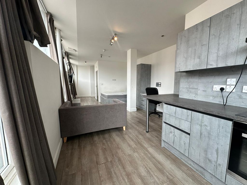 Property photo 2 of 5