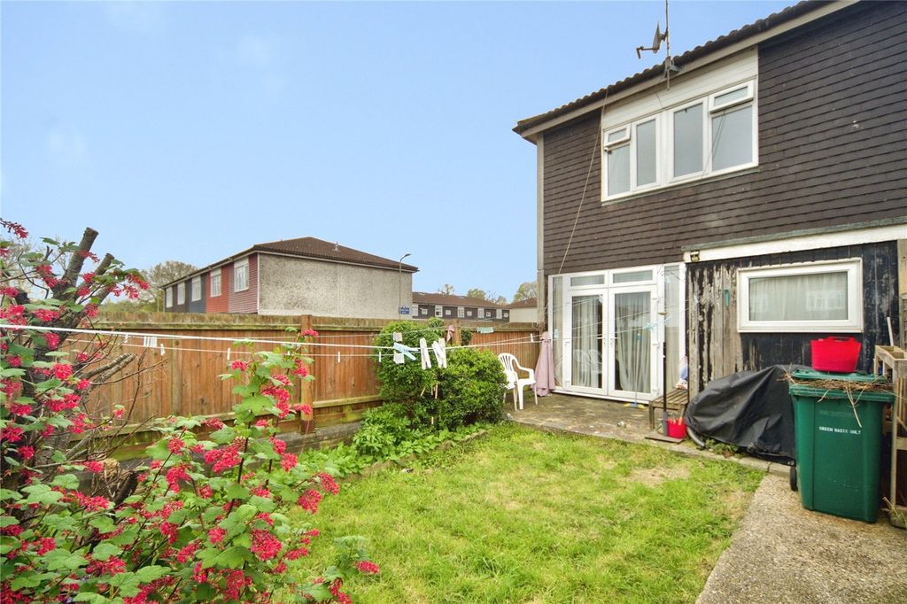 Property photo 2 of 15 Picture No. 05