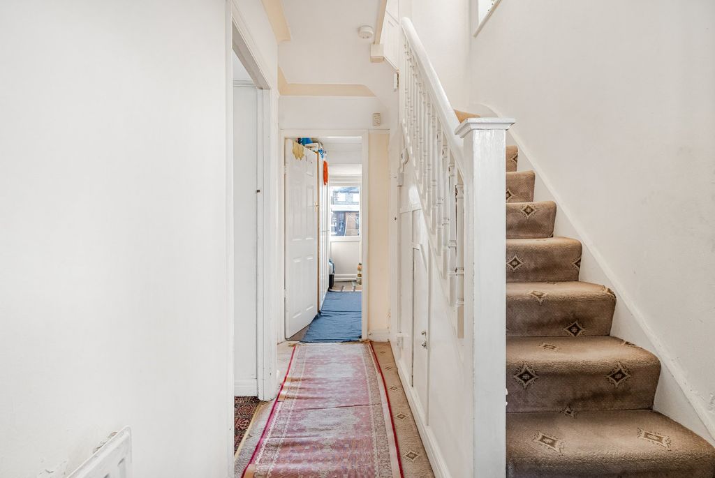 Property photo 3 of 24 Picture No. 16