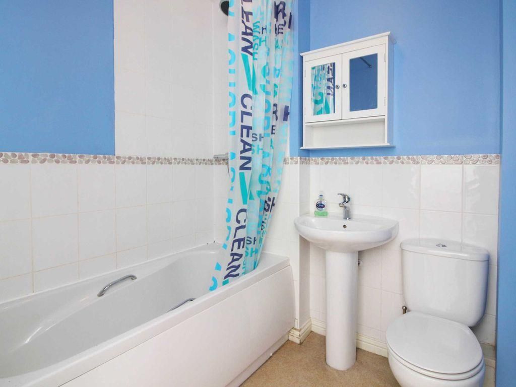 Property photo 3 of 6 Front