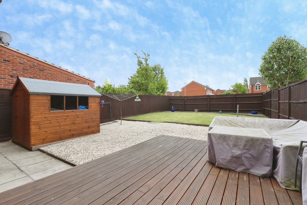 Property photo 2 of 19