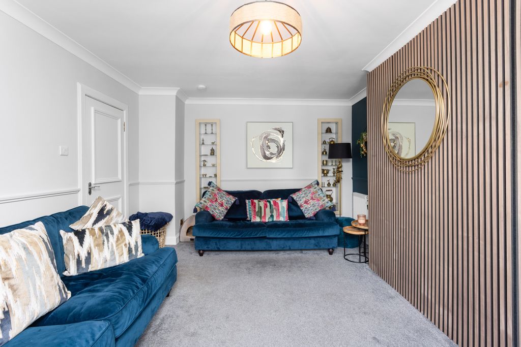 Property photo 3 of 28 Property Image 3