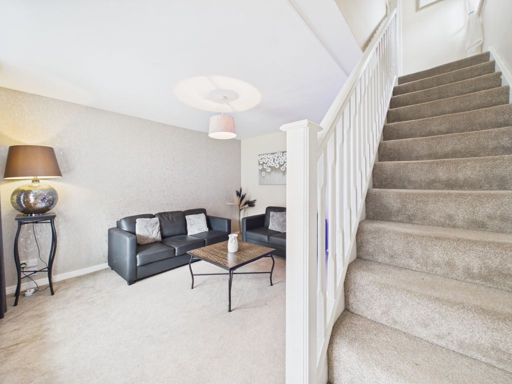 Property photo 3 of 27