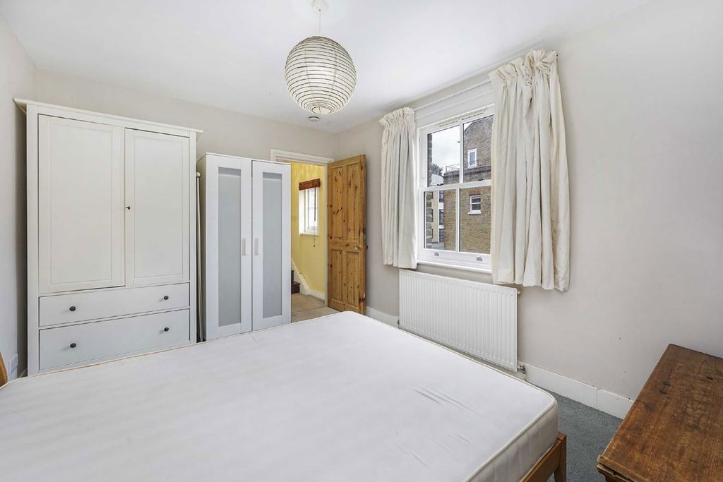 Property photo 2 of 4