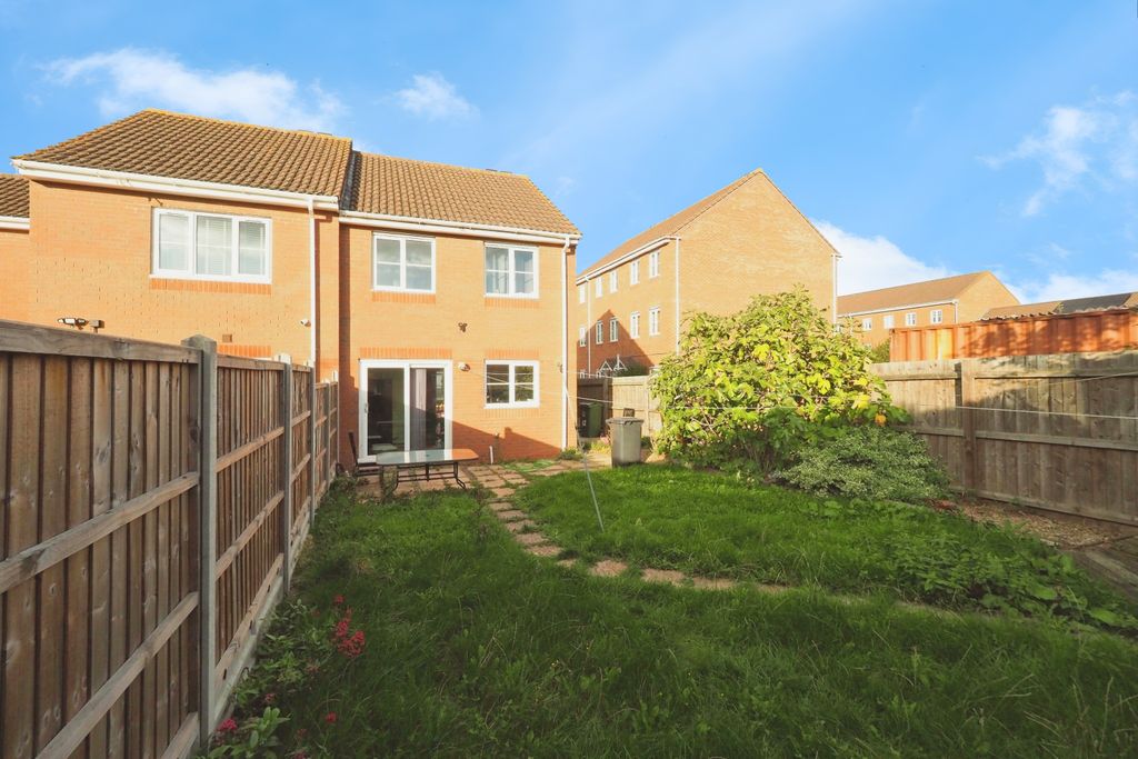 Property photo 3 of 15