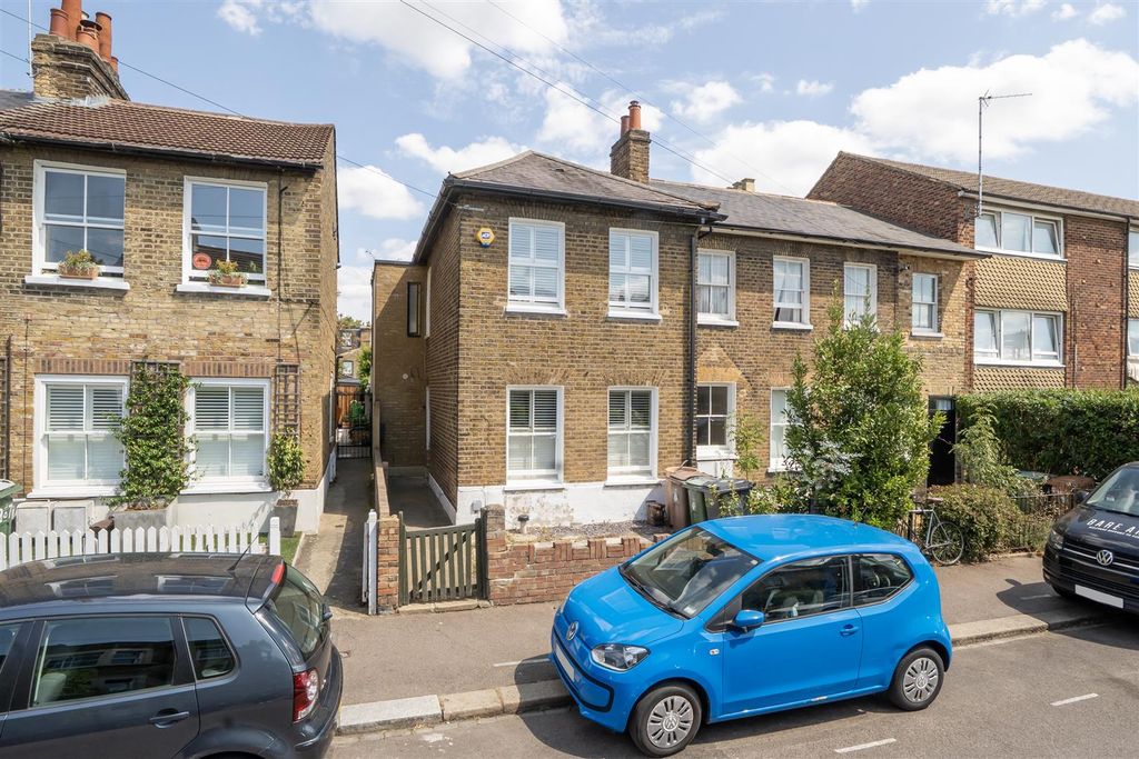 Property photo 1 of 15 1