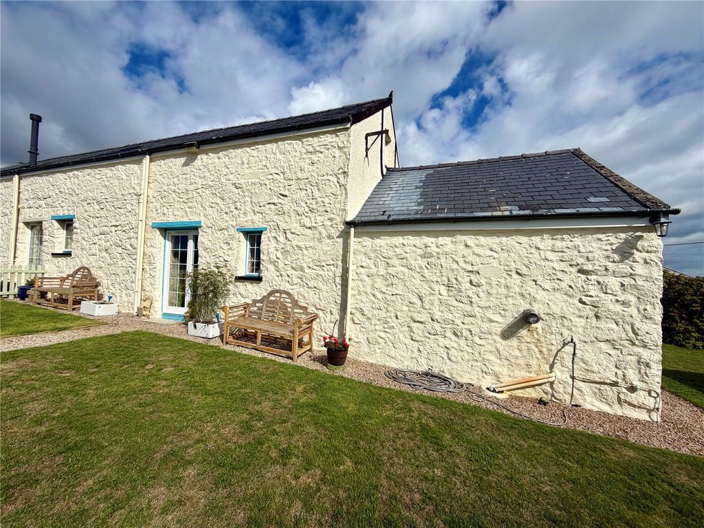 Property photo 2 of 19 Picture No. 29