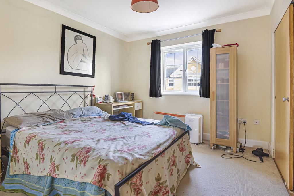 Property photo 2 of 10 Bedroom