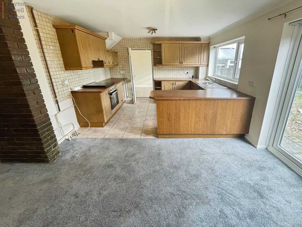 Property photo 3 of 15 Not Specified