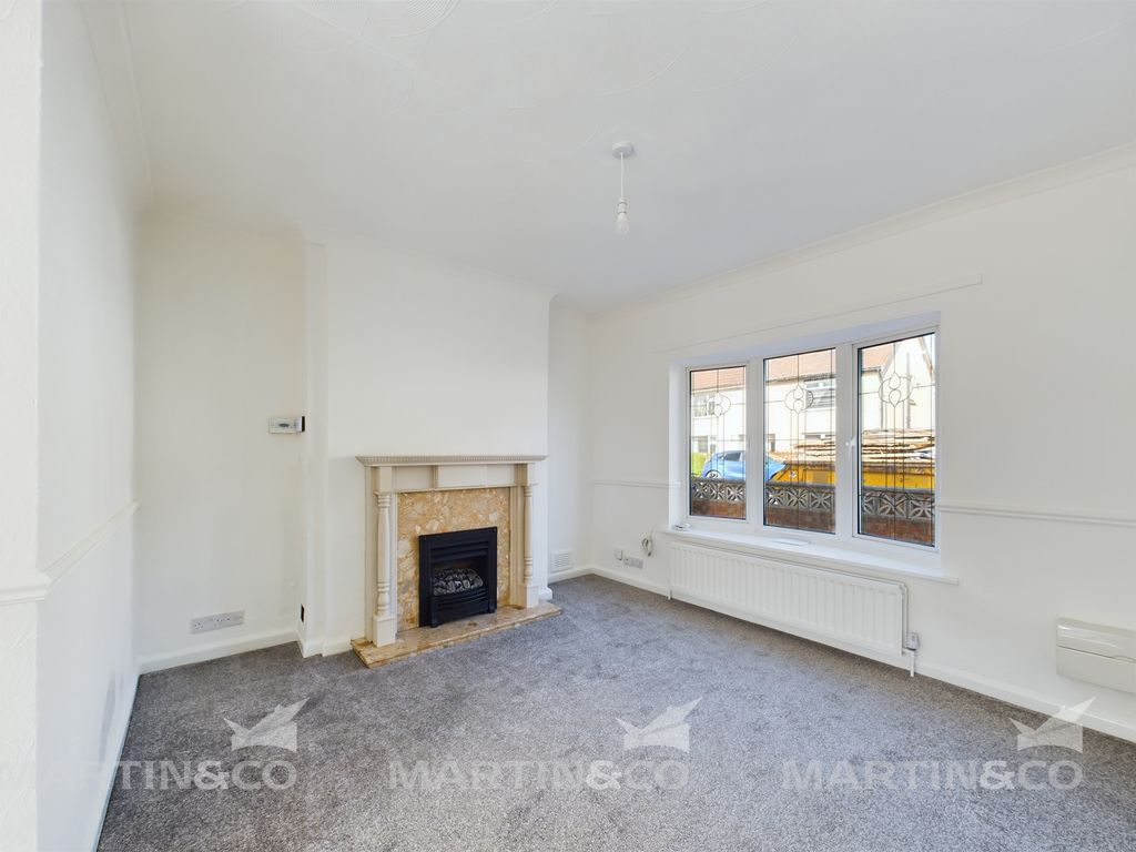Property photo 3 of 12 Cam02406G0-Pr0302-Still004