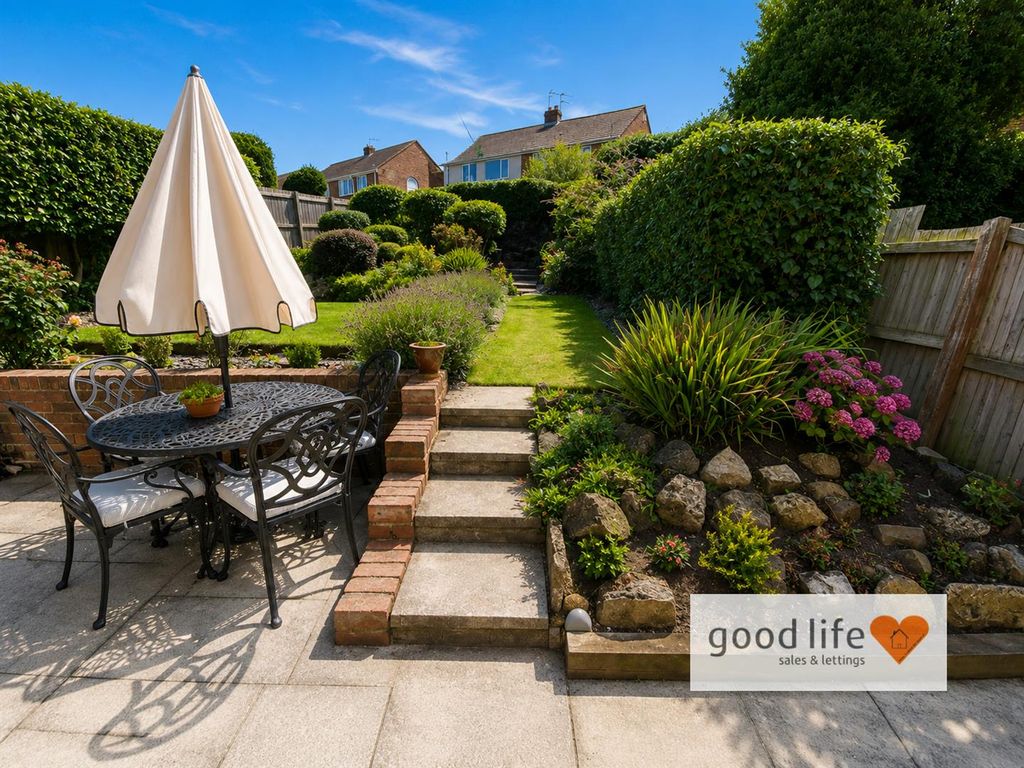 Property photo 3 of 19 20260816_215303815_Ios8 Stannington Grove.Jpg