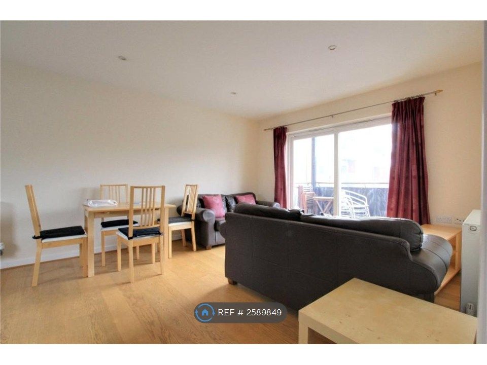 Property photo 2 of 7