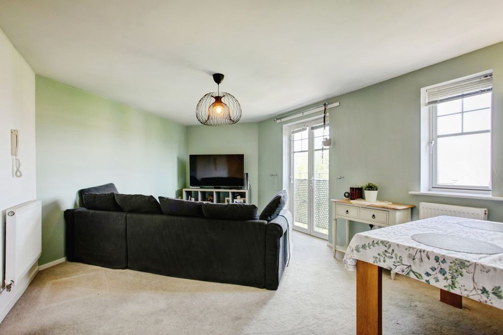 Property photo 3 of 10 Pbox-Img.Jpg