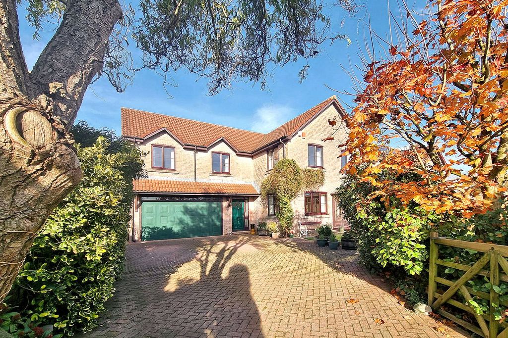 Property photo 1 of 14