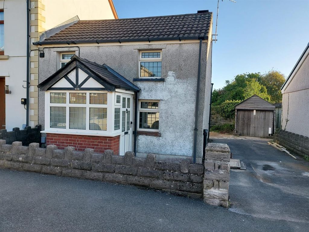 Property photo 1 of 34 Front Of House.Jpg