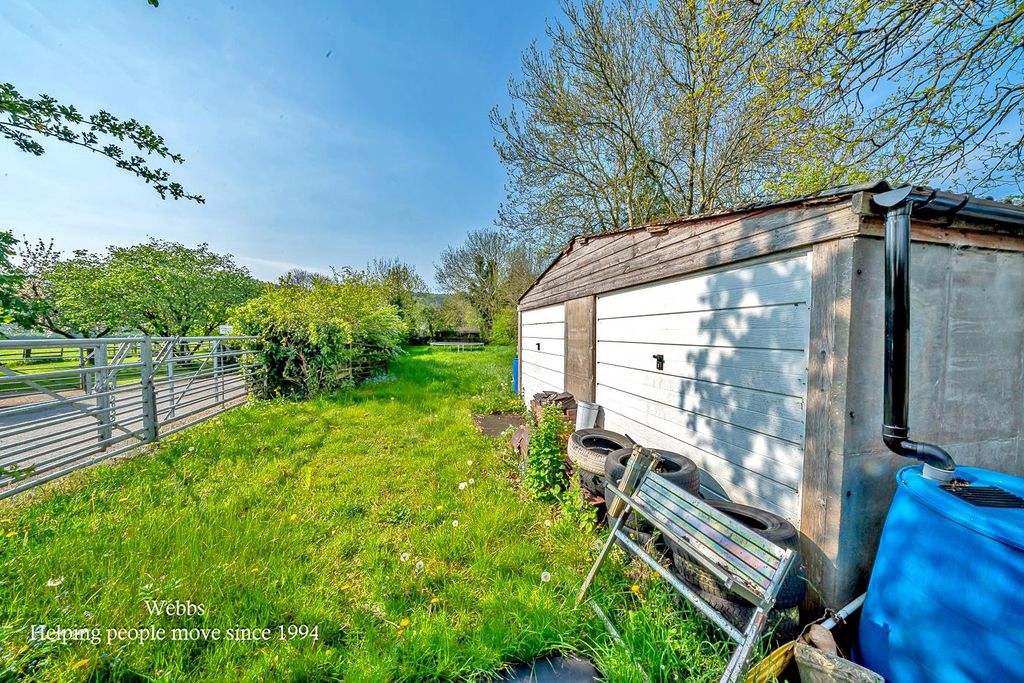Property photo 3 of 17 Webbs-3.Jpg
