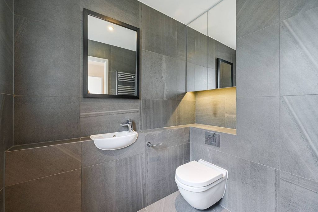 Property photo 1 of 29