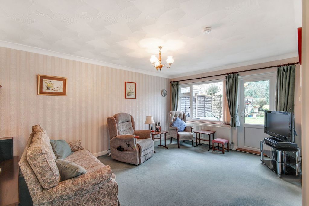 Property photo 2 of 14