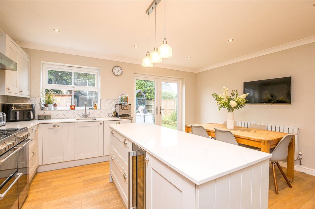 Property photo 2 of 16 Picture No. 06