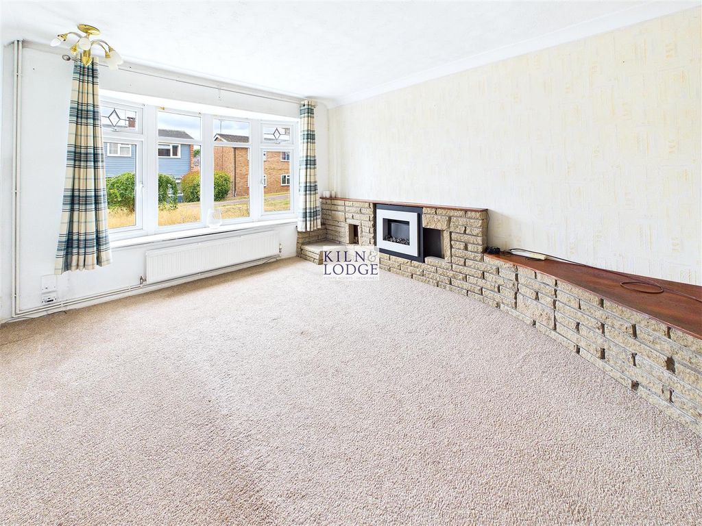Property photo 3 of 16