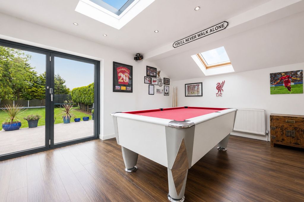 Property photo 2 of 38
