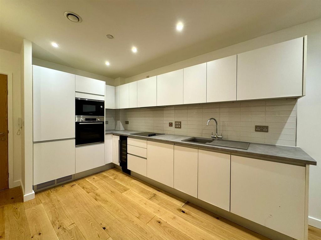 Property photo 2 of 10 Kitchen Pic 1.Jpeg