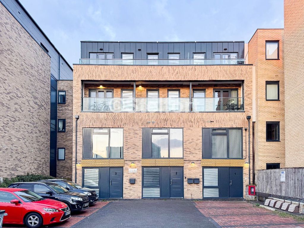 Property photo 1 of 7