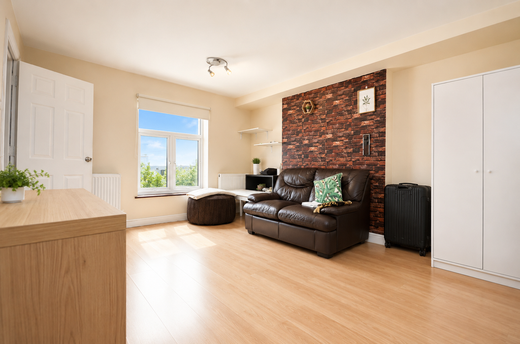 Property photo 1 of 5