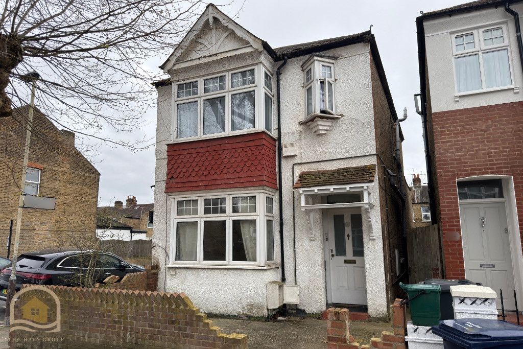 Property photo 2 of 21