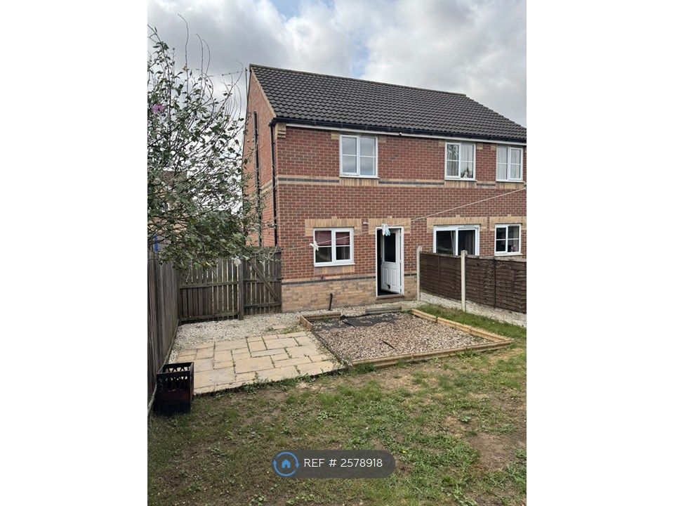 Property photo 2 of 12
