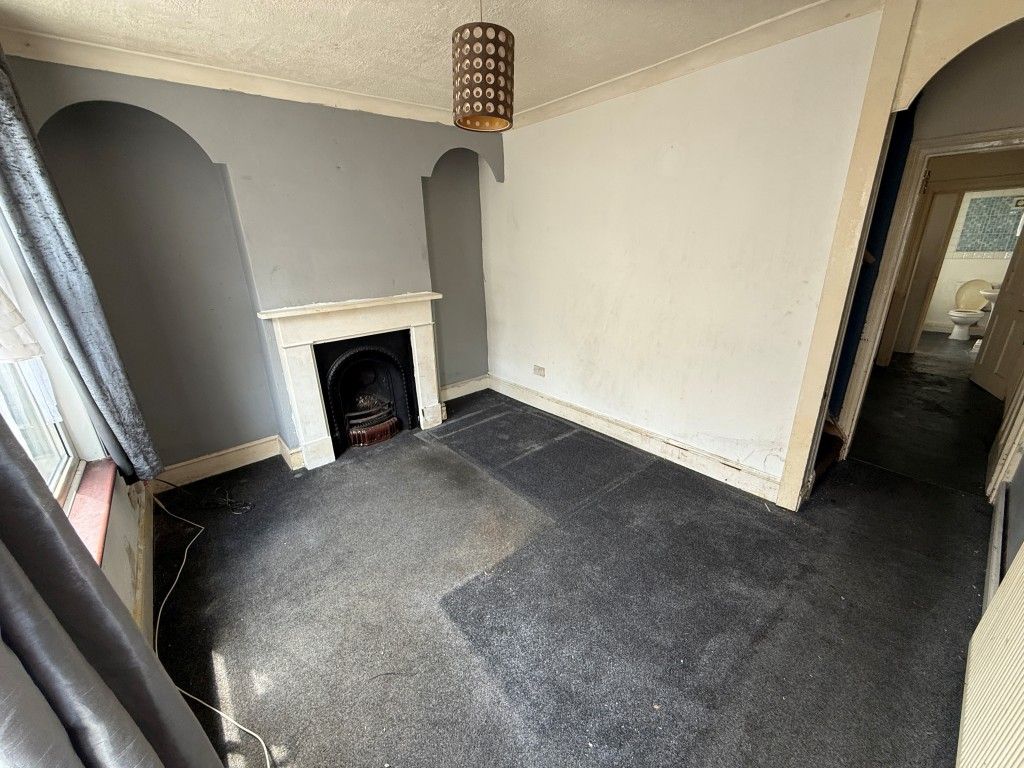 Property photo 2 of 8 Living Room