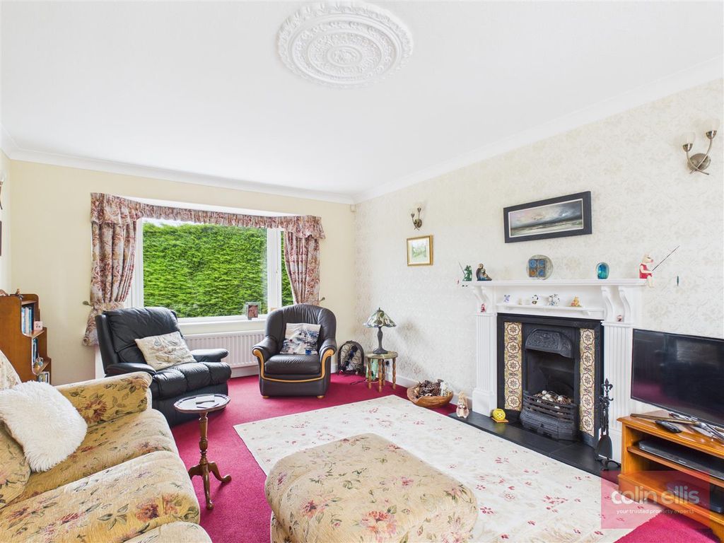 Property photo 3 of 37 Cam05075G0-Pr0422-Still038.Jpg