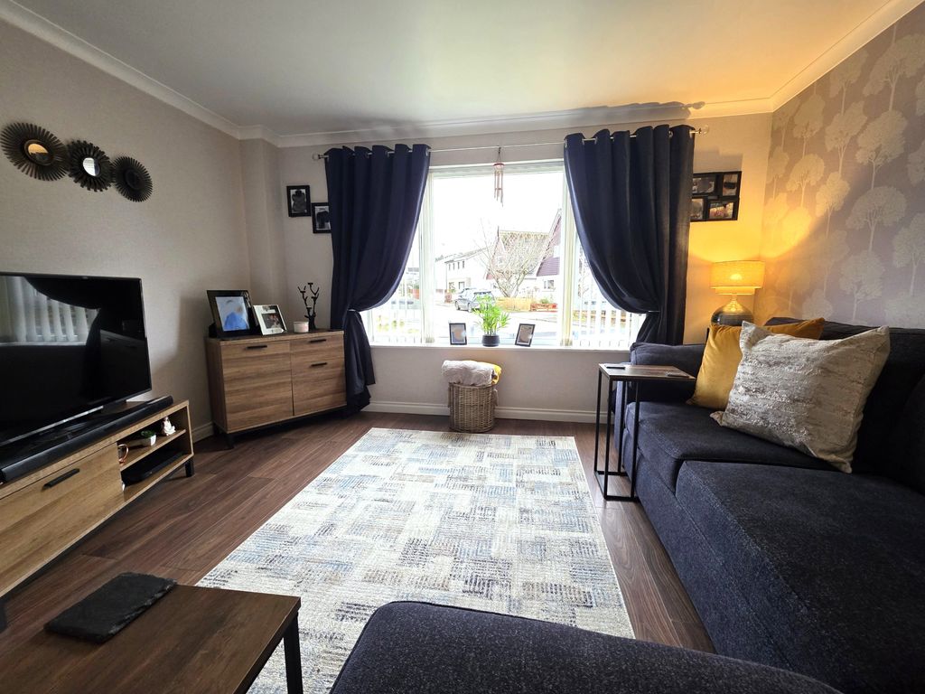 Property photo 3 of 16