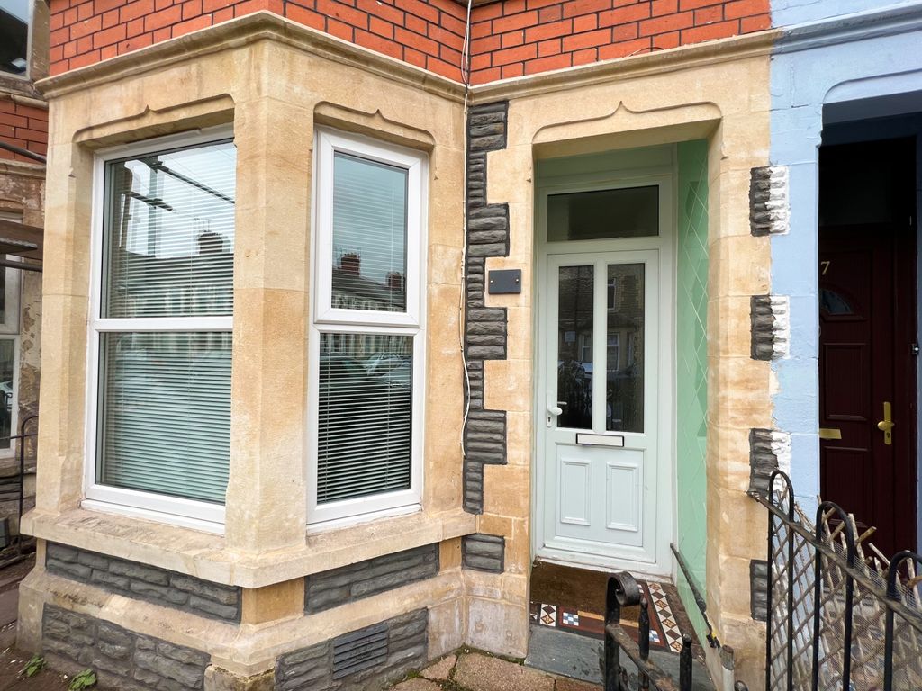 Property photo 3 of 13