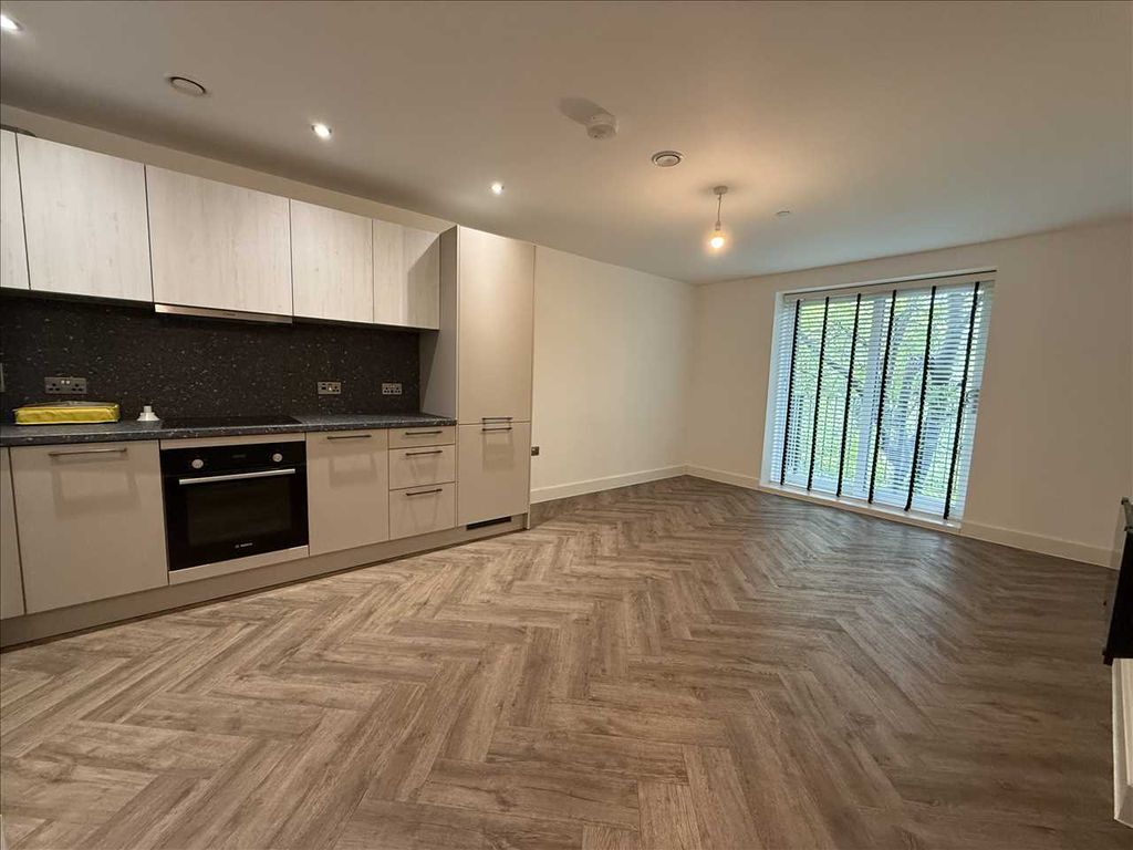 Property photo 3 of 13